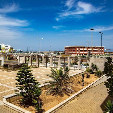 Bay View Apartment Porto Torres Kültér fotó